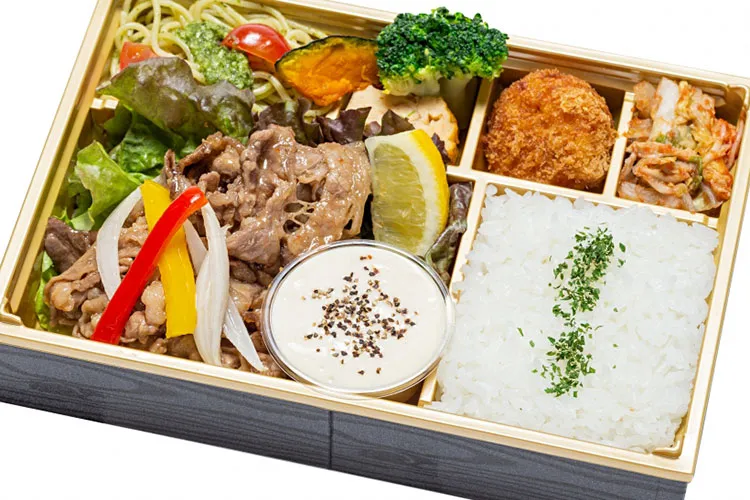 牛肉チーズダッカルビの洋食弁当 〜ラクレットチーズソース添え〜