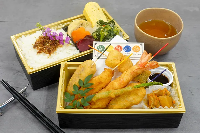 【独占販売】彩り創作串揚げ二段重 