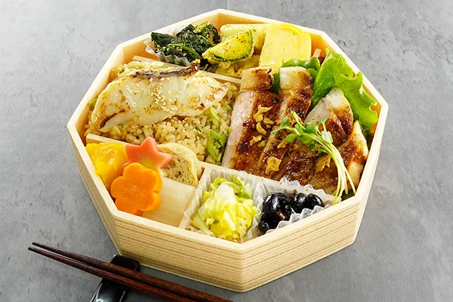【3月限定価格/限定販売】銘柄豚の照焼きと鯛めしの八角膳  (板前割烹  鱗 ~うろこ~)